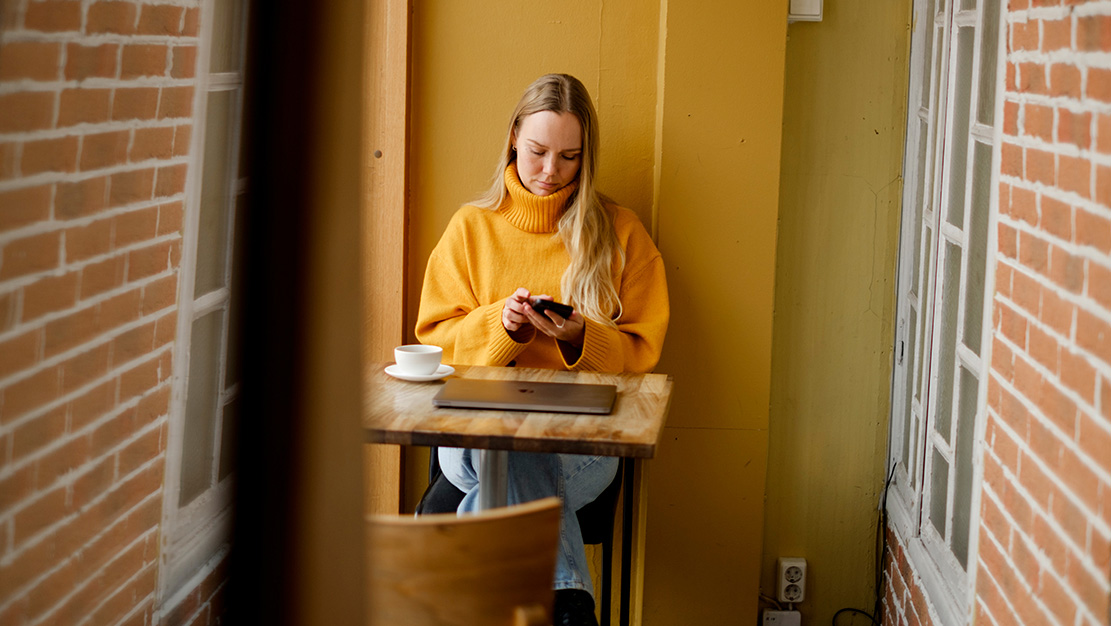 Girl sitting.